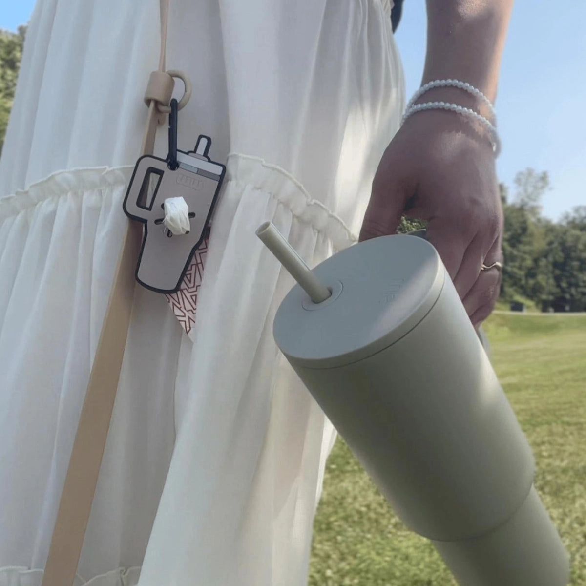 Oat Tumbler Poopy Loop Poop Bag Holder