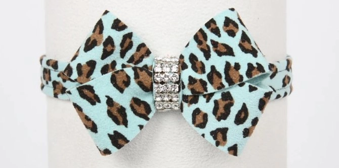 Susan Lanci Jungle Print Collection 1/2" Nouveau Bow Collar