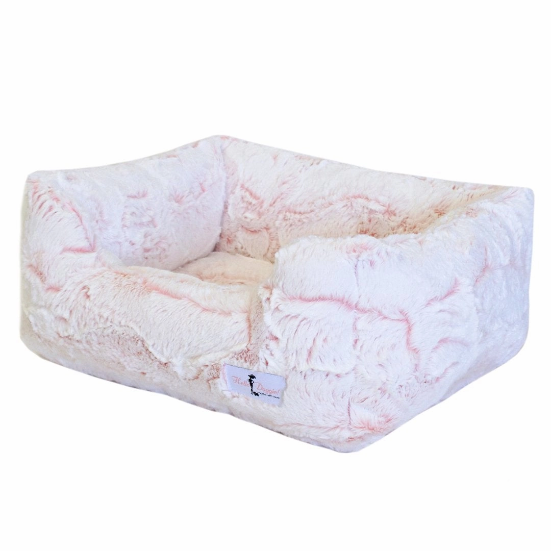 Whisper Dog Bed Peach